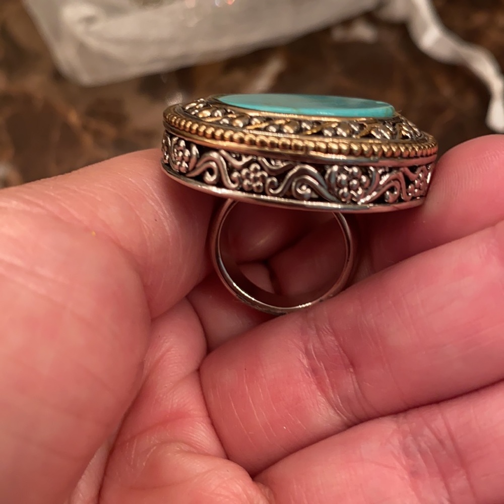 Ring - Picture 3 of 3